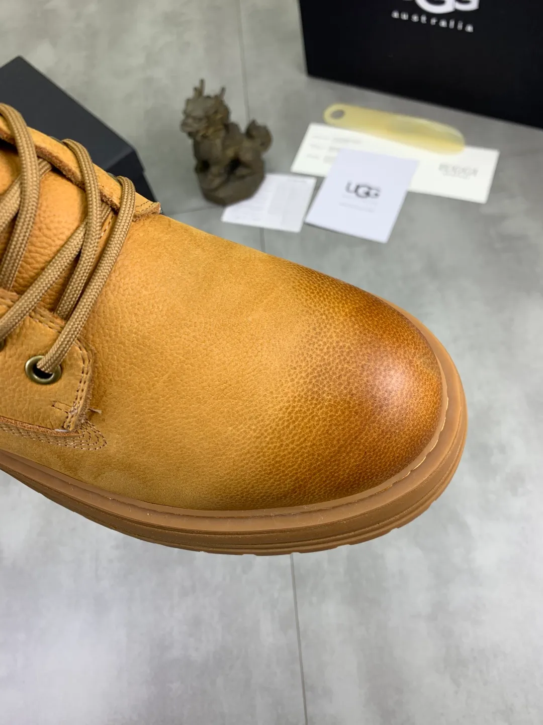 Men's men's shoes 💰P660 New arrival 🆕🆕🆕 IUGGI Men's British retro Martin boots Winter new men's outdoor hiking boots First layer of cowhide on the outside and wool on the inside Comfortable and warm Rubber sole sole Non-slip and firm Trendy and fashionable Casual and versatile Size: 38-44 (45 customized) Color: three colors